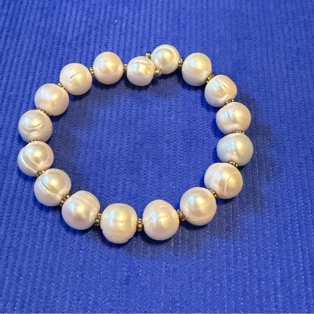 Iridescent Genuine Freshwater Pearl Bracelet